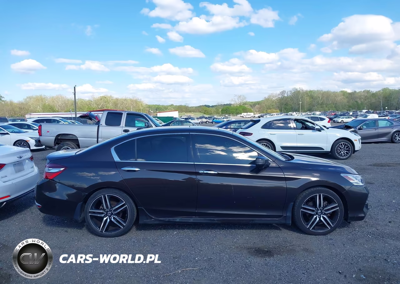 2016 Honda Accord Touring VIN:1HGCR3F9XGA025147 - 13