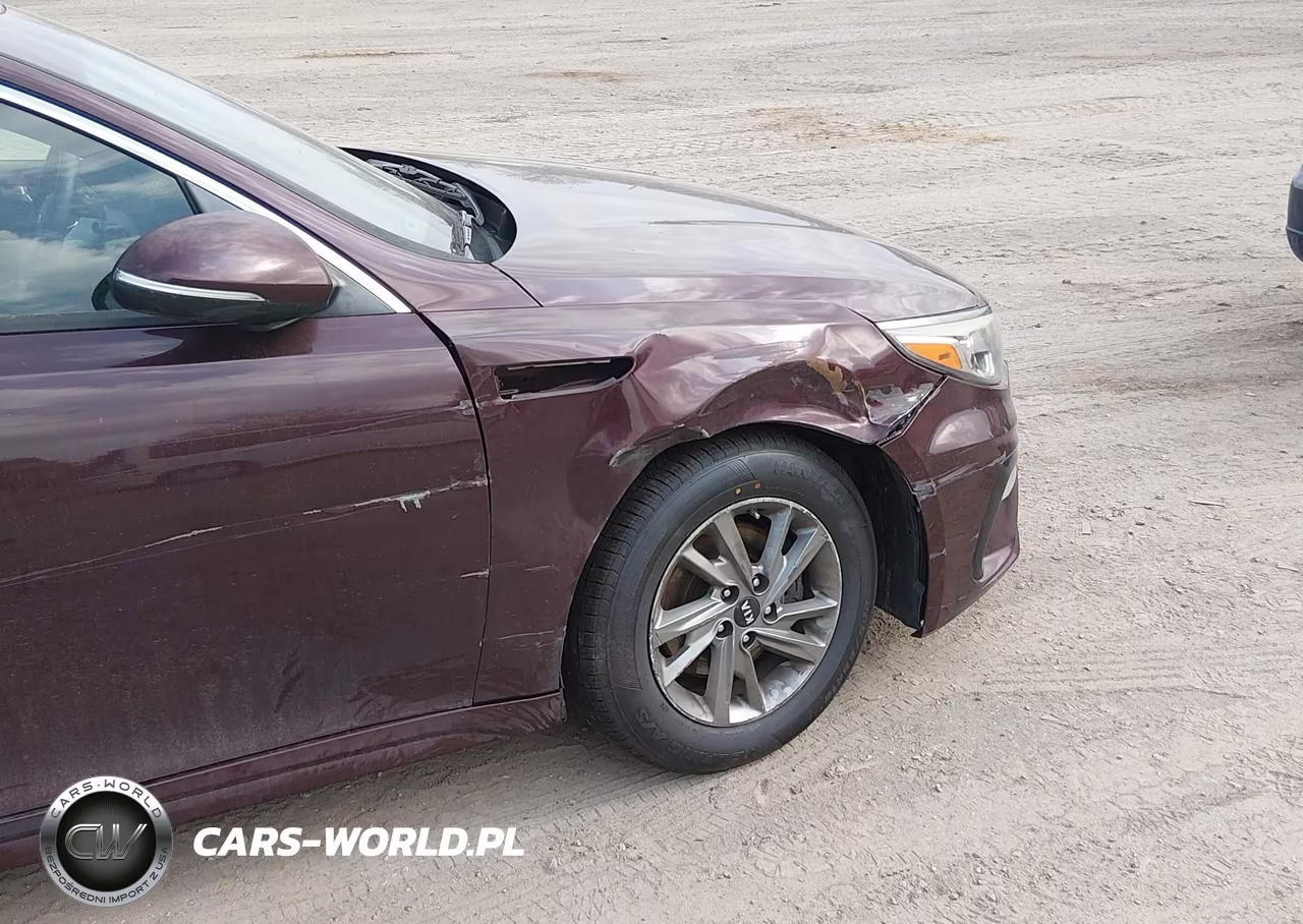 2019 Kia Optima Lx VIN:5XXGT4L32KG288432 - 17