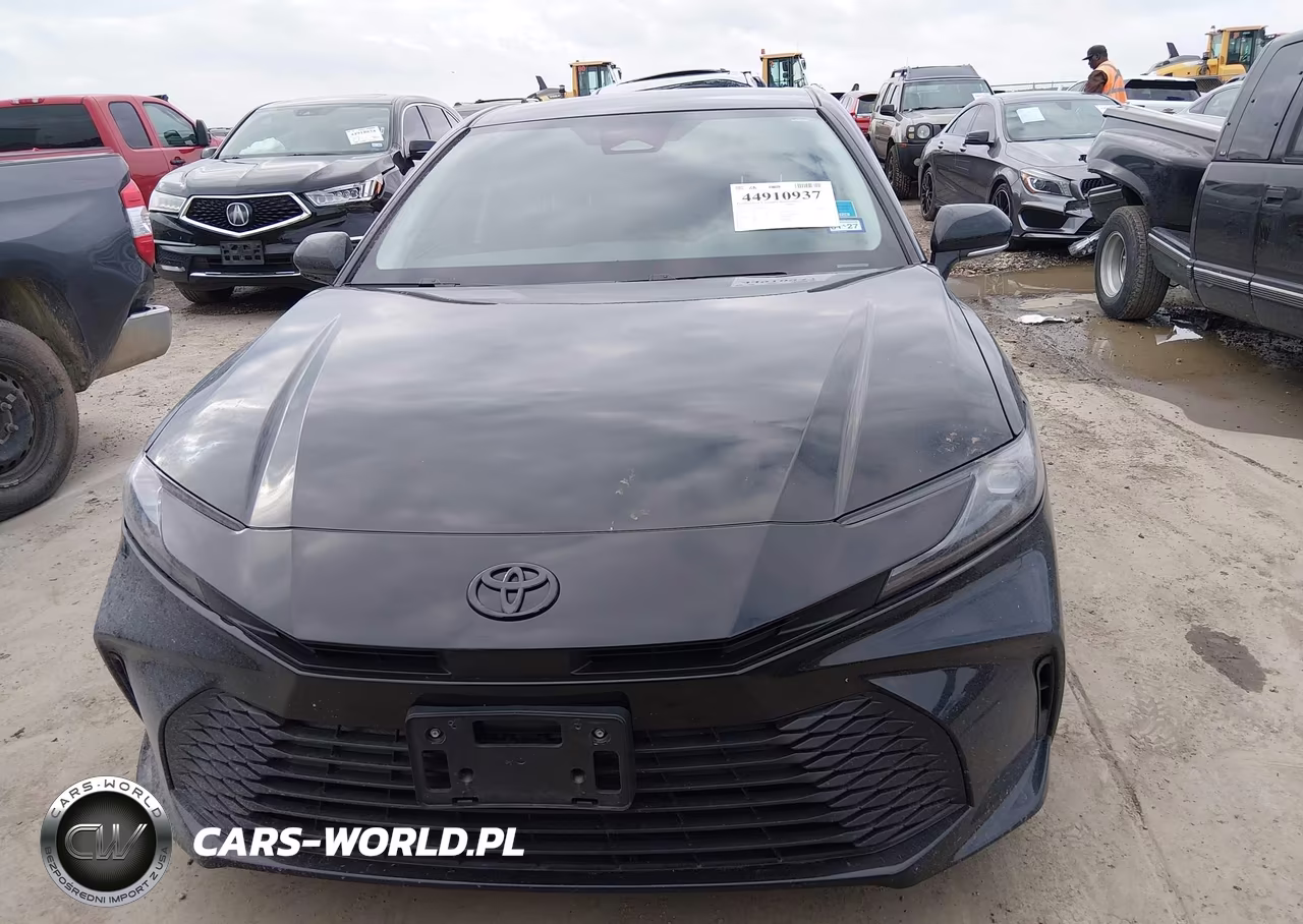 2025 Toyota Camry Le VIN:4T1DAACK0SU088072 - 12