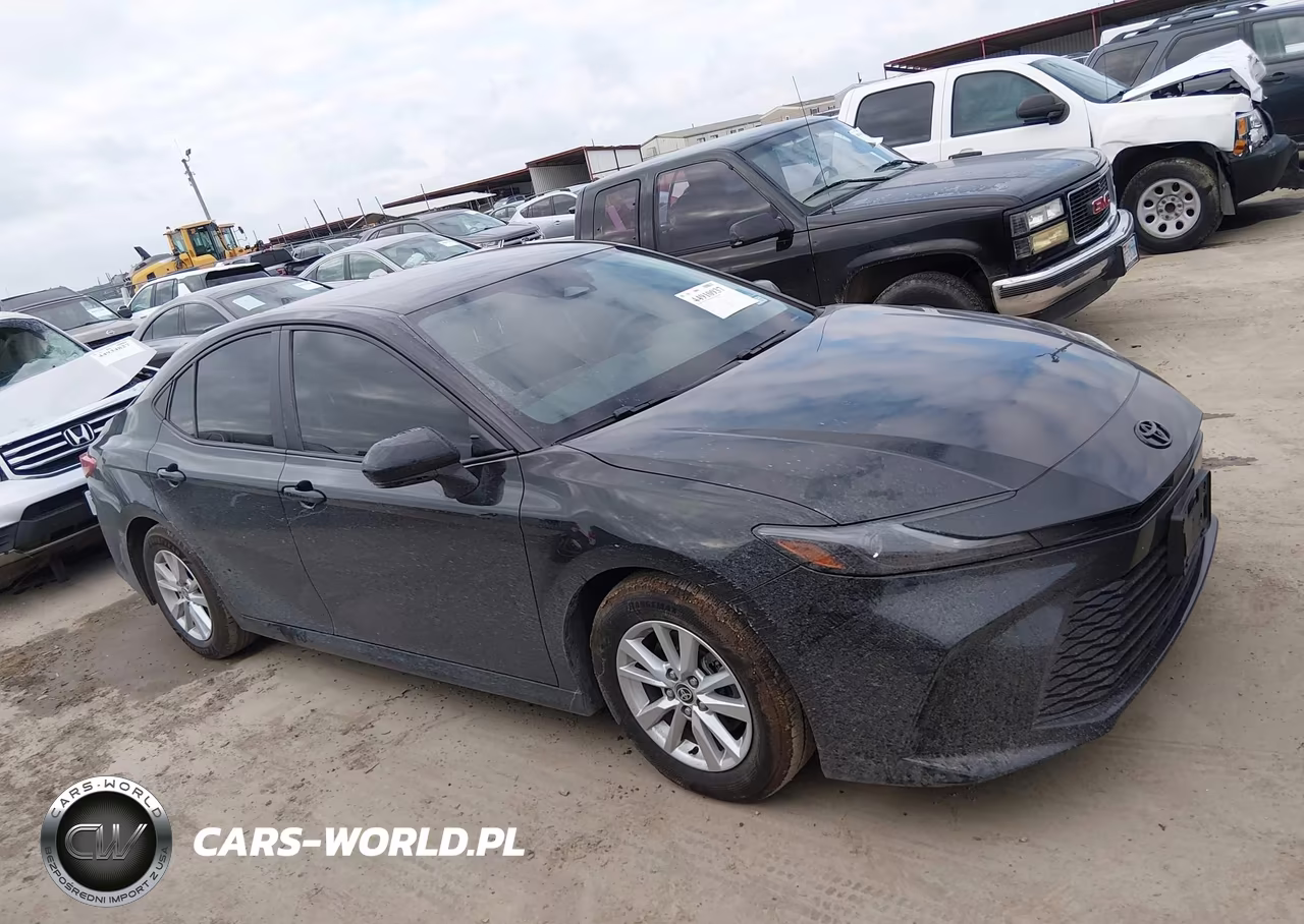 2025 Toyota Camry Le VIN:4T1DAACK0SU088072 - 13