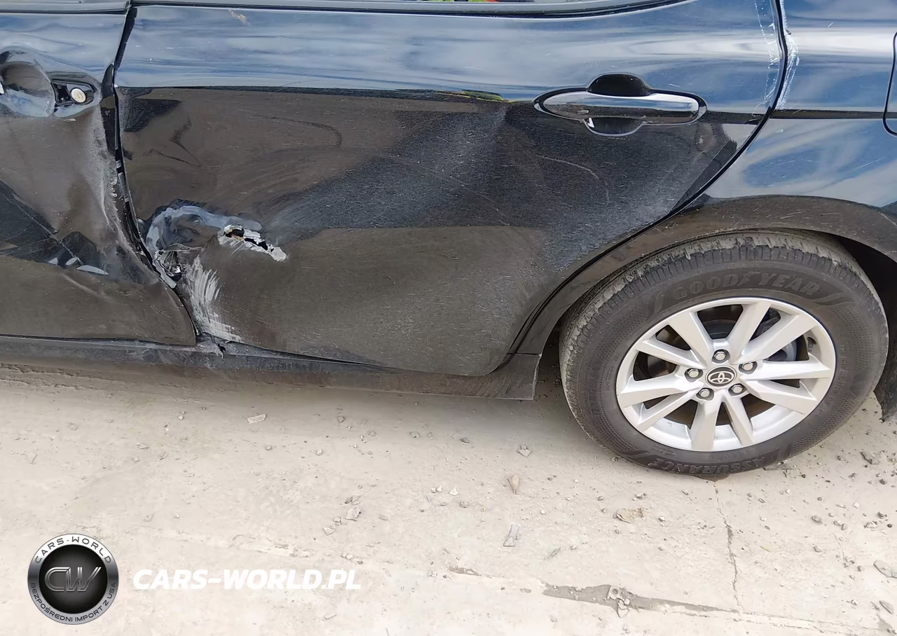 2025 Toyota Camry Le VIN:4T1DAACK0SU088072 - 6