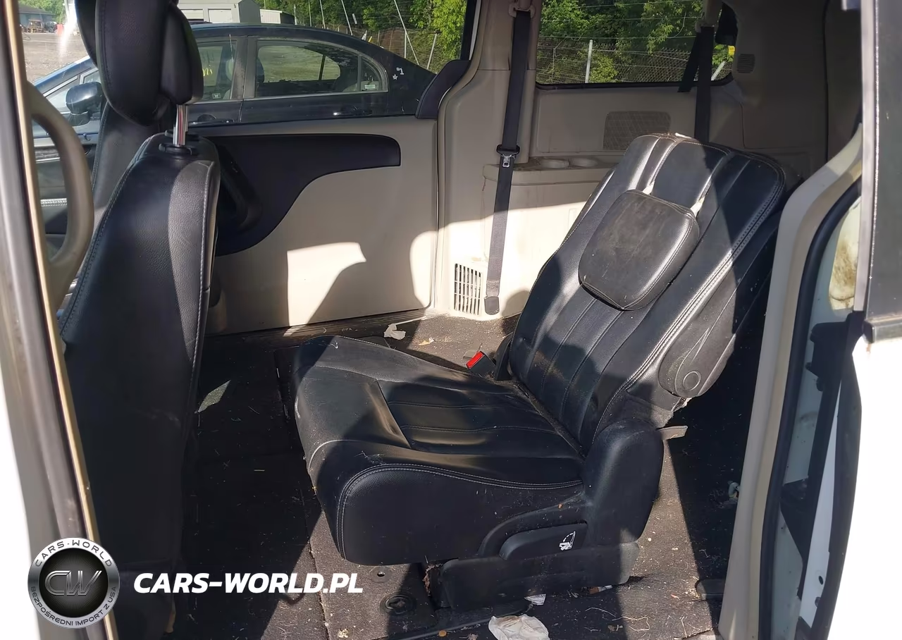 2014 Chrysler Town & Country Touring VIN:2C4RC1BG0ER434222 - 8