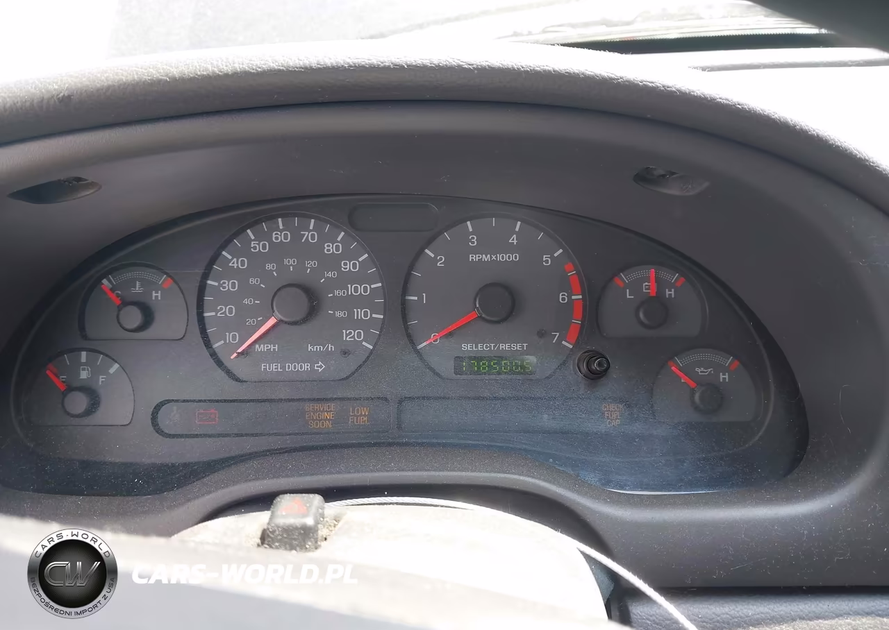 2001 Ford Mustang VIN:1FAFP40481F256861 - 7