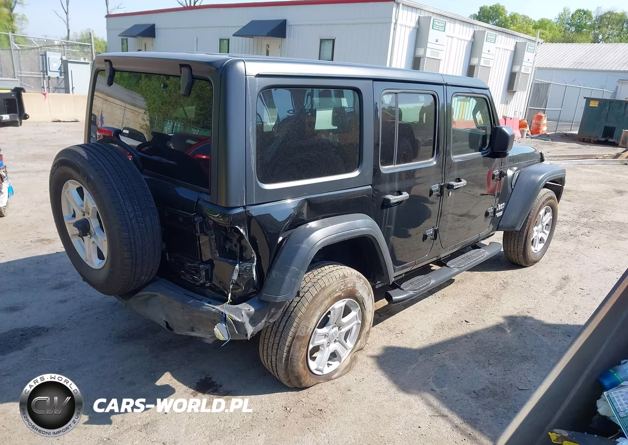 2018 Jeep Wrangler Unlimited Sport S 4X4 VIN:1C4HJXDG7JW250852 - 4