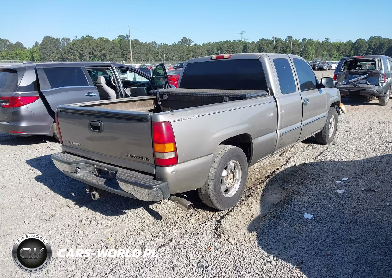 2002 Chevrolet Silverado 1500 Ls VIN:2GCEC19VX21183173 - 4