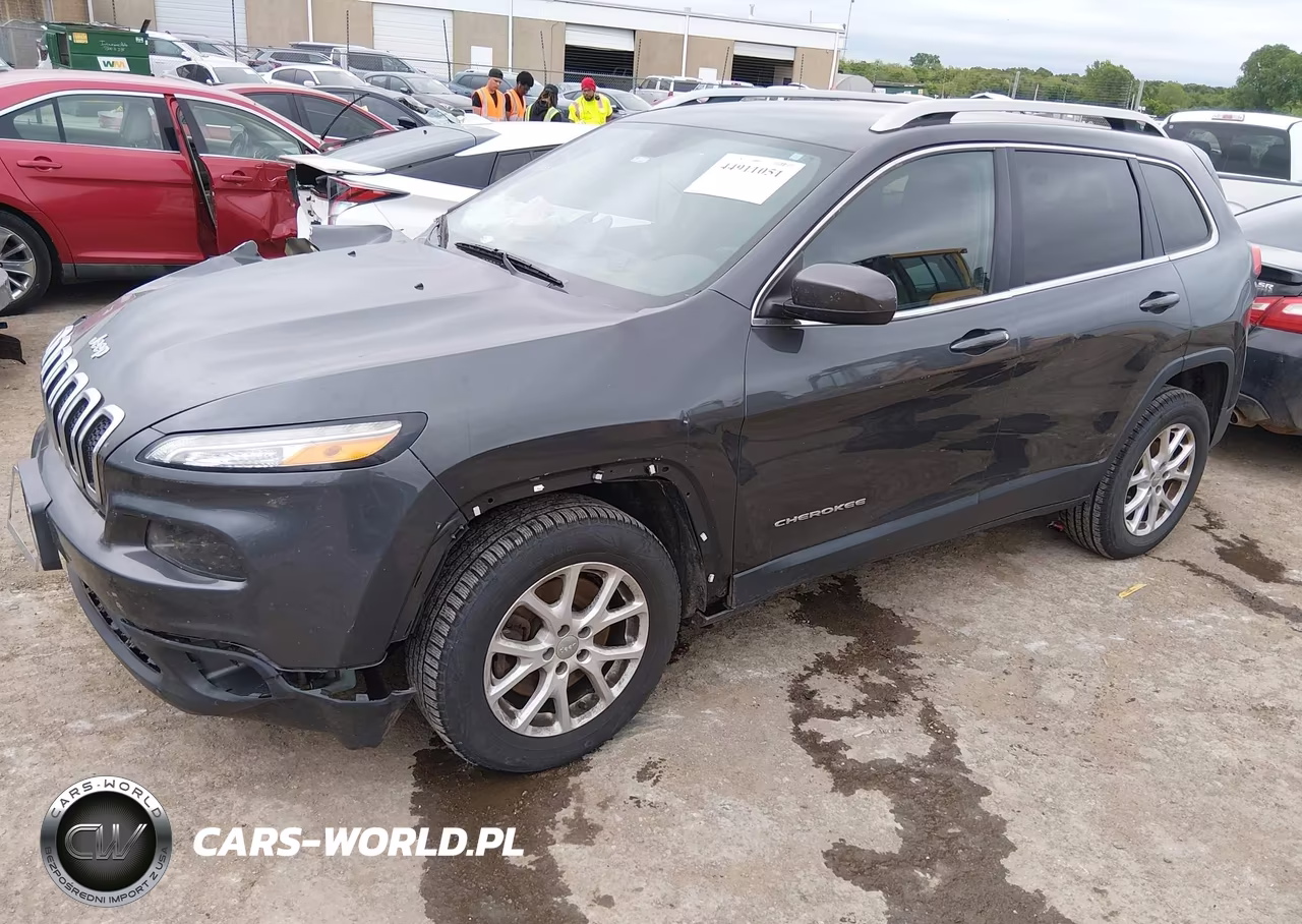 2016 Jeep Cherokee Latitude VIN:1C4PJLCB5GW208344 - 2