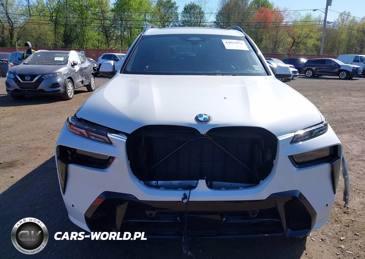 2024 BMW X7 xDrive40I VIN:5UX23EM01R9S10816 - 12