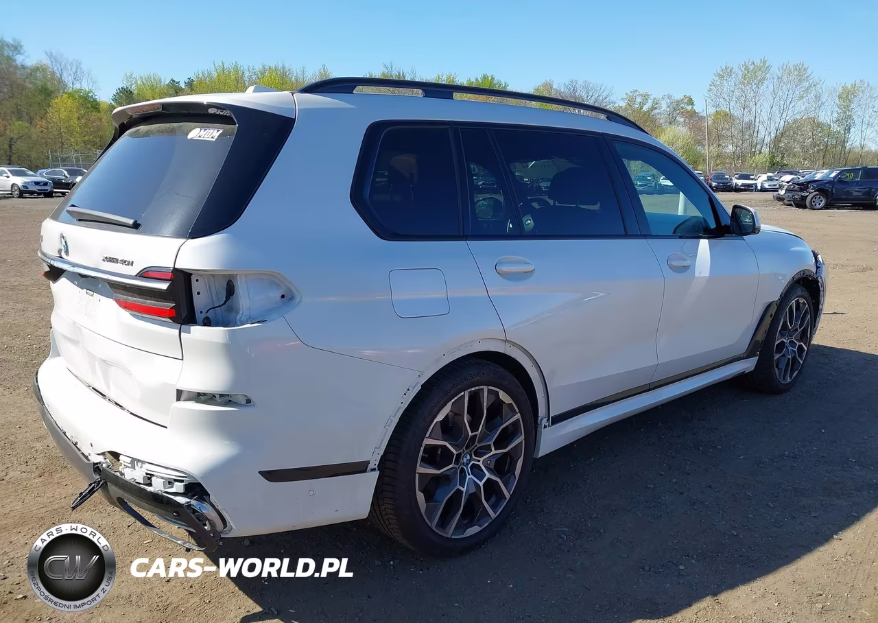 2024 BMW X7 xDrive40I VIN:5UX23EM01R9S10816 - 17