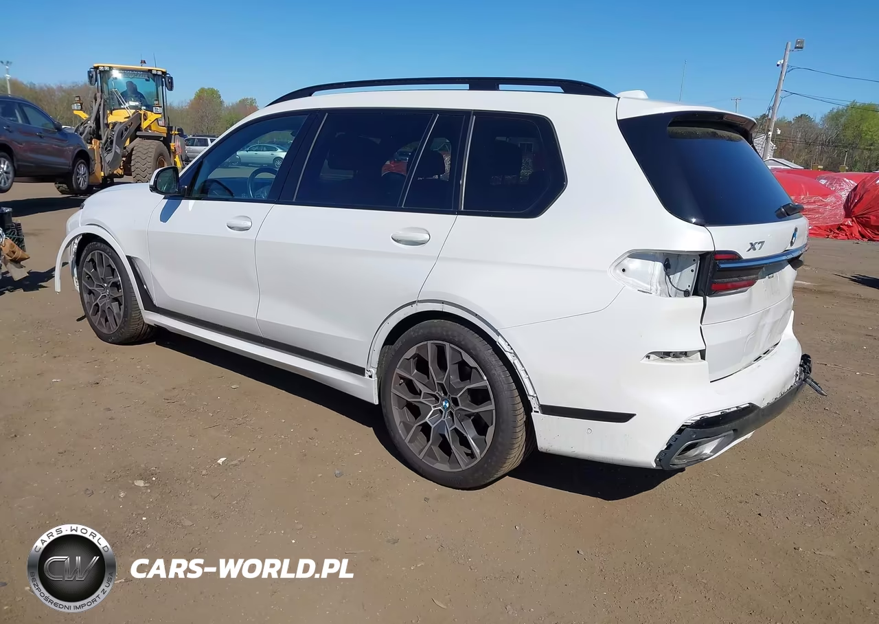 2024 BMW X7 xDrive40I VIN:5UX23EM01R9S10816 - 3