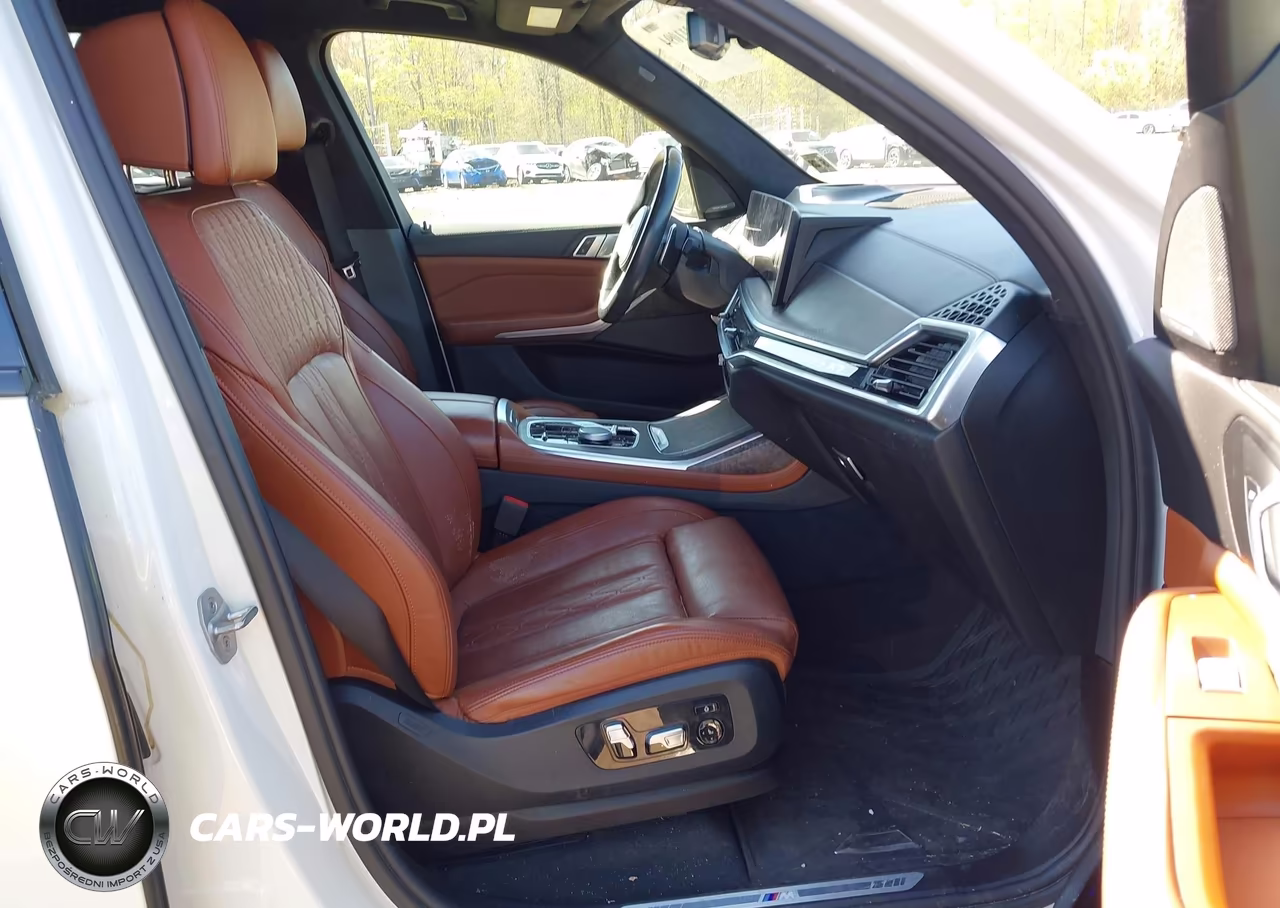 2024 BMW X7 xDrive40I VIN:5UX23EM01R9S10816 - 5