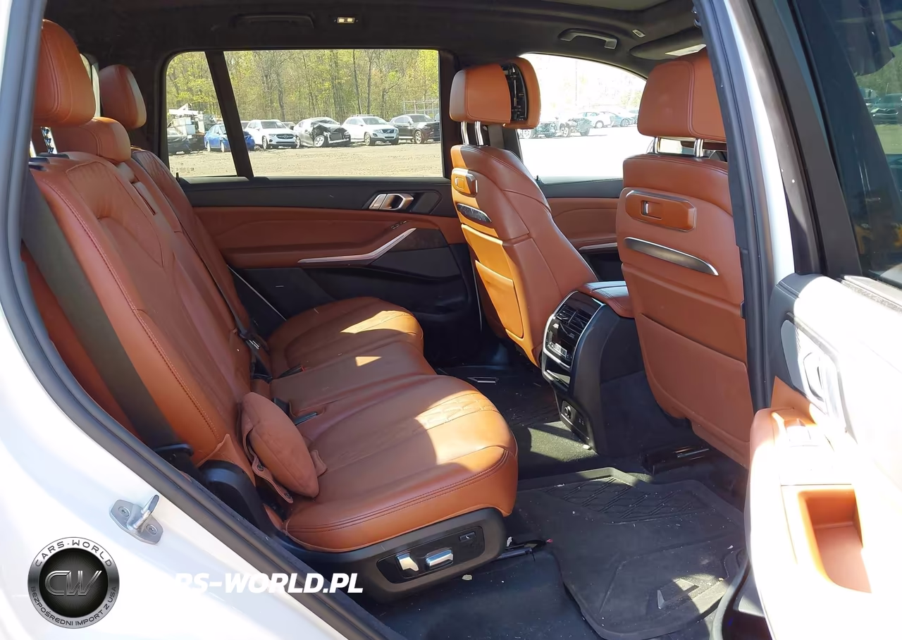 2024 BMW X7 xDrive40I VIN:5UX23EM01R9S10816 - 8