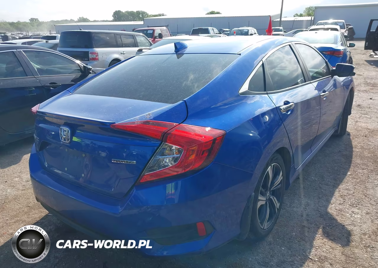 2016 Honda Civic Touring VIN:19XFC1F9XGE023378 - 4
