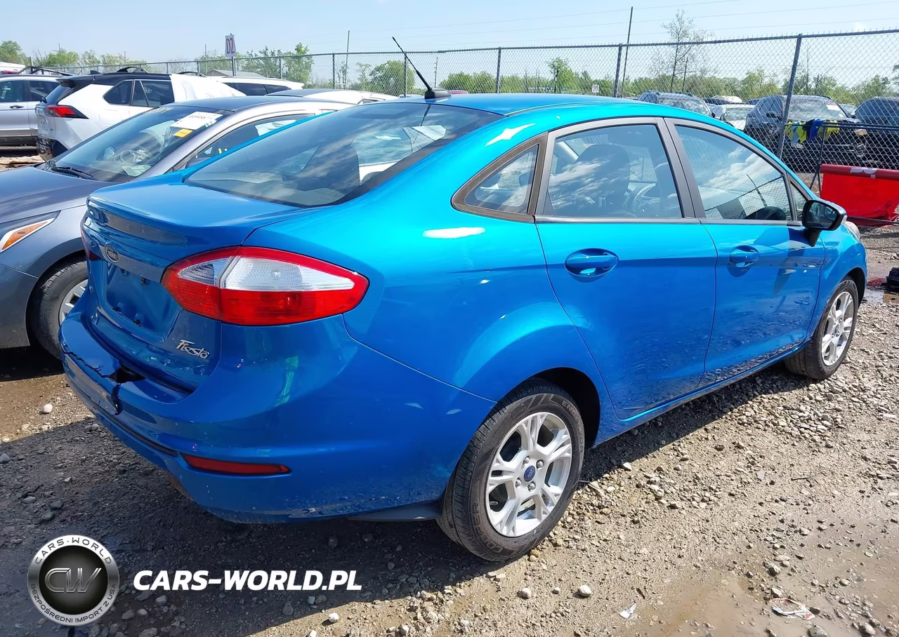 2015 Ford Fiesta Se VIN:3FADP4BJ2FM163724 - 4