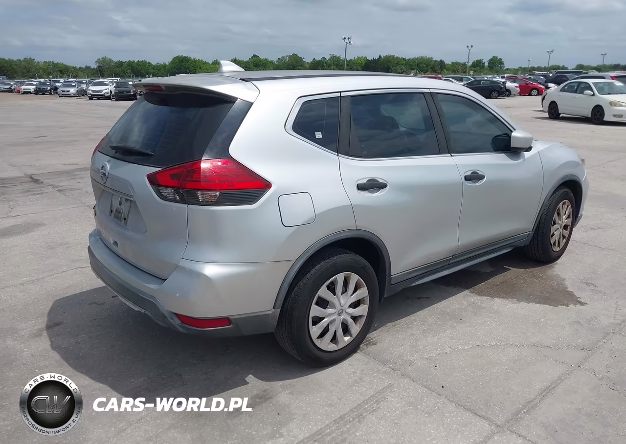 2017 Nissan Rogue S VIN:KNMAT2MT6HP575816 - 4