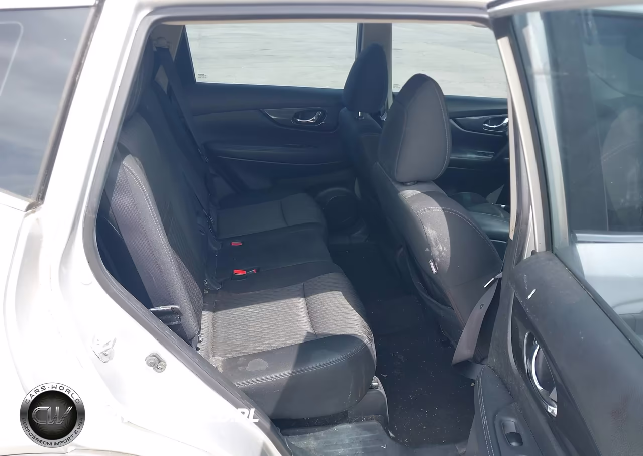 2017 Nissan Rogue S VIN:KNMAT2MT6HP575816 - 8