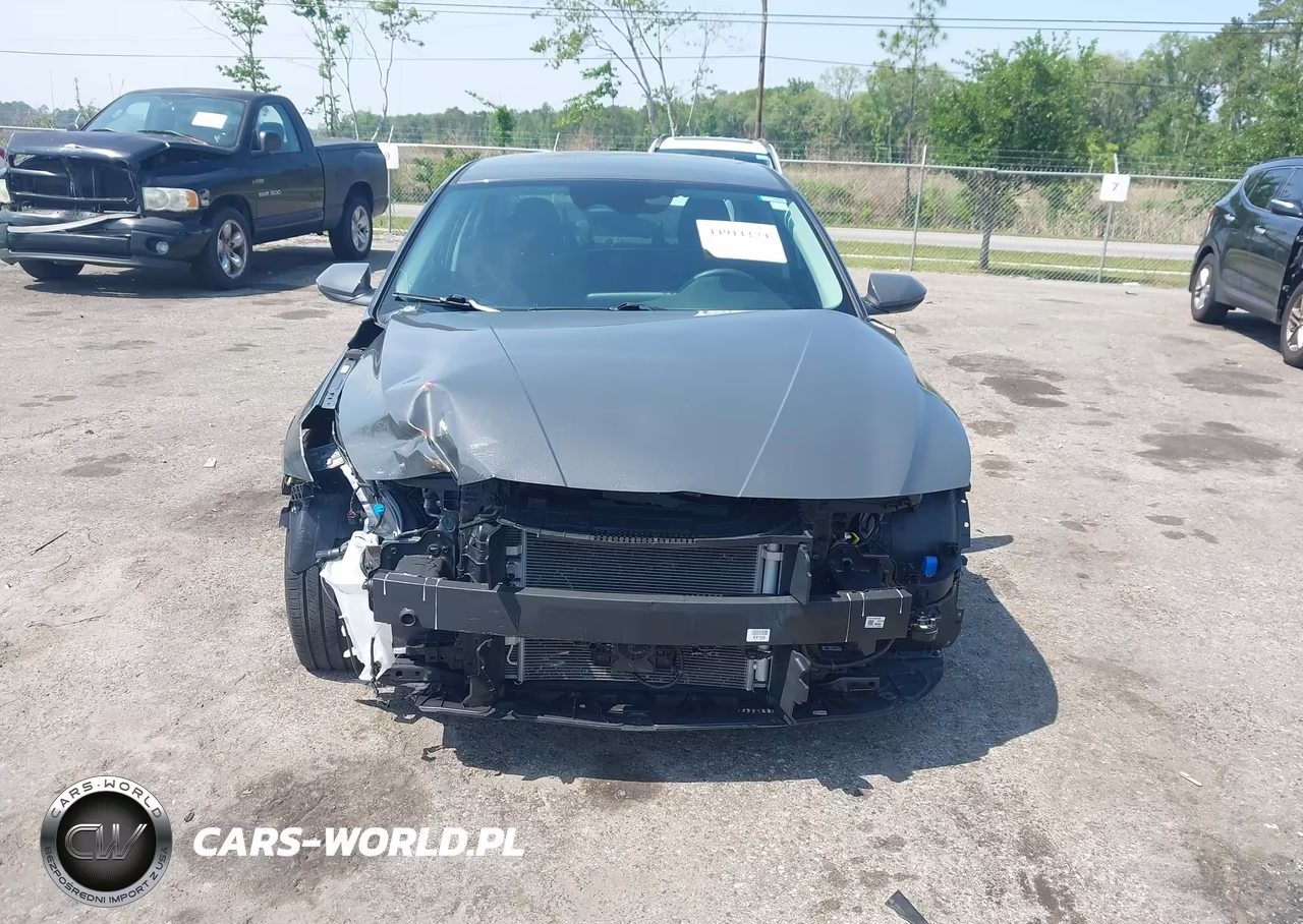 2023 Hyundai Elantra Hybrid Blue VIN:KMHLM4AJ4PU081664 - 13