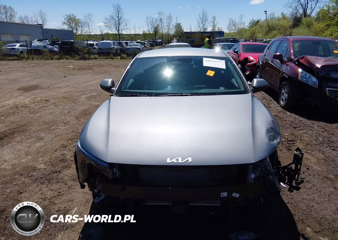 2025 Kia K4 Lxs VIN:3KPFT4DE4SE225580 - 13
