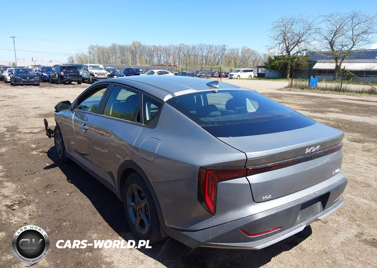 2025 Kia K4 Lxs VIN:3KPFT4DE4SE225580 - 3