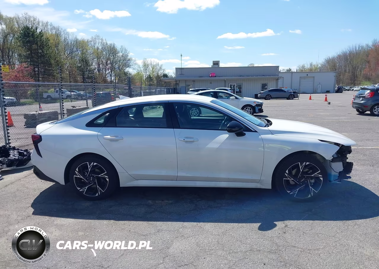 2026 Kia K5 Gt-Line Awd VIN:KNAG64J76T5408149 - 13