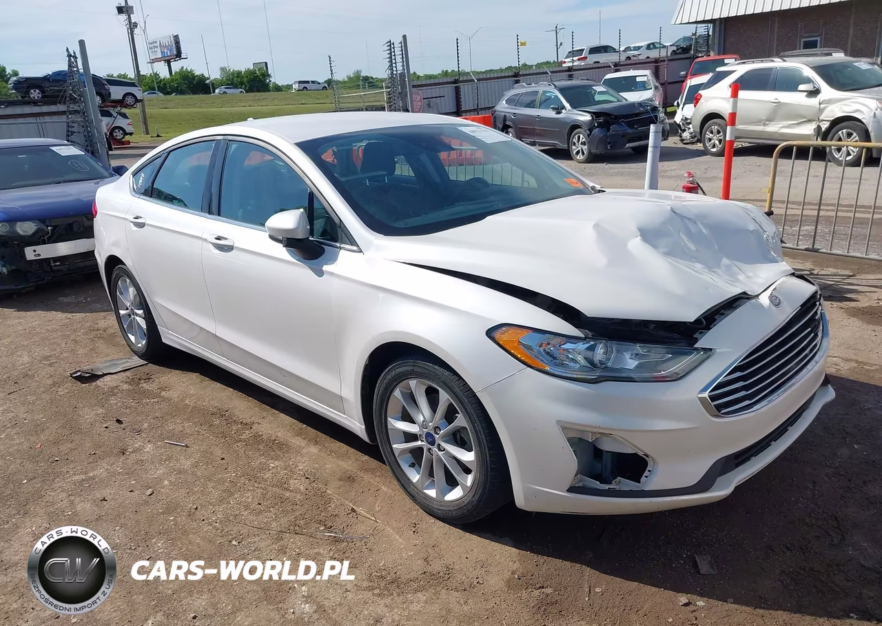 2020 Ford Fusion Se – zdjęcie 1 z 16