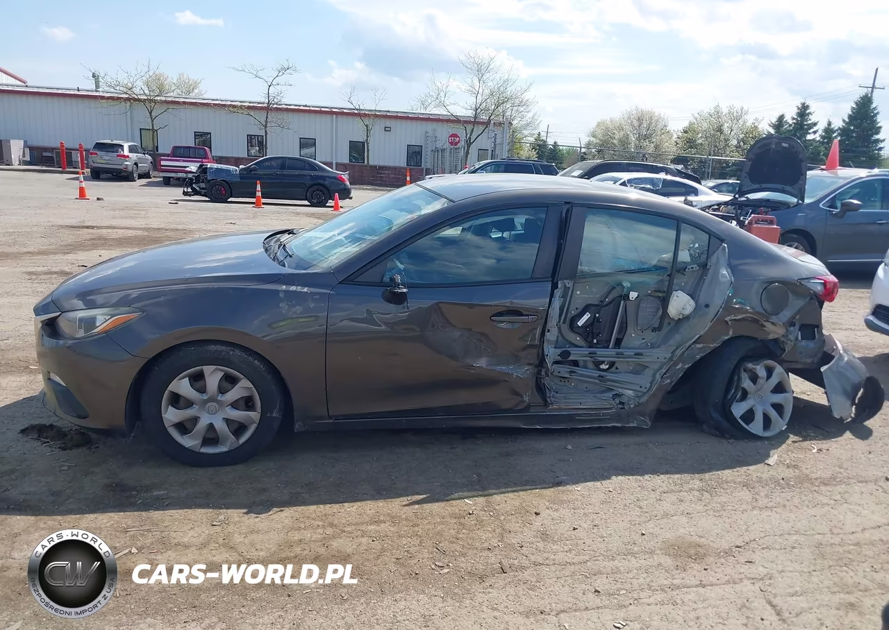 2014 Mazda Mazda3 I Sport VIN:JM1BM1U74E1148647 - 14
