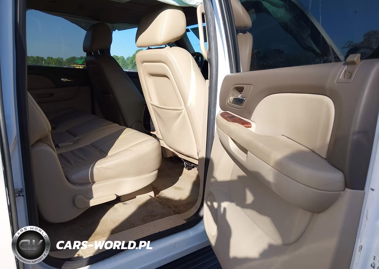 2014 Chevrolet Suburban 1500 Lt VIN:1GNSCJE06ER236404 - 8