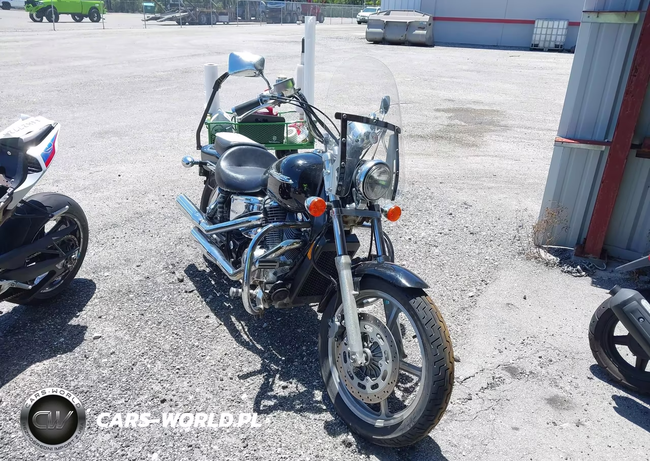 2004 Honda Vt1100 C