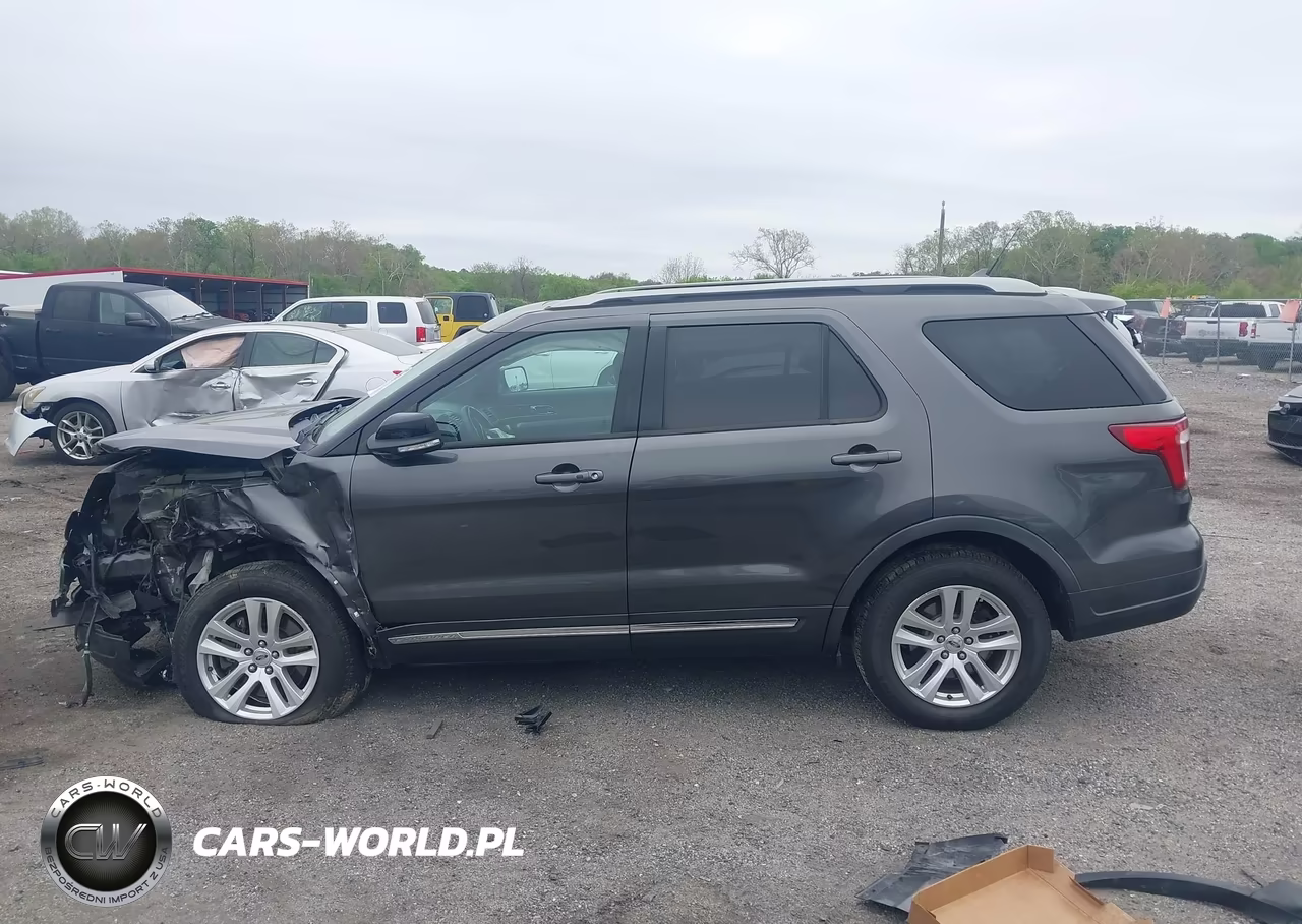 2018 Ford Explorer Xlt VIN:1FM5K8D83JGC89653 - 14