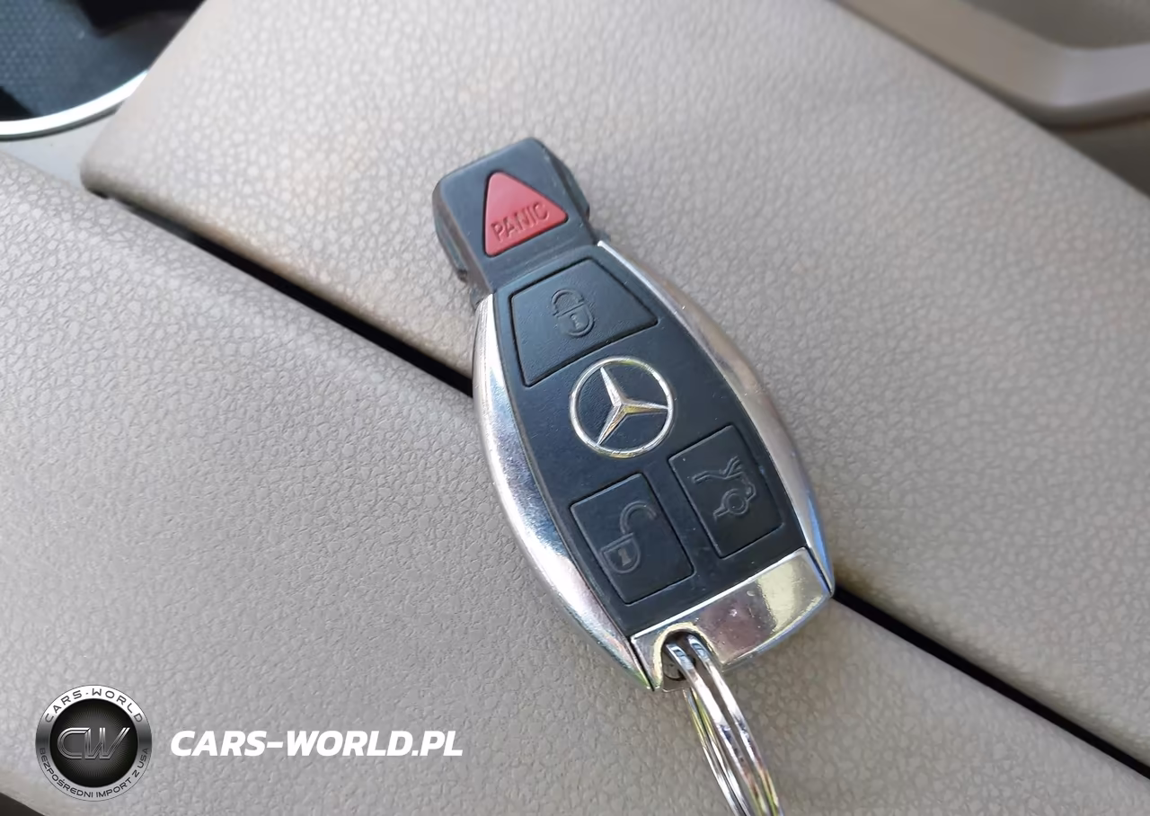 2014 Mercedes-Benz C 250 Sport VIN:WDDGF4HB9ER307119 - 11