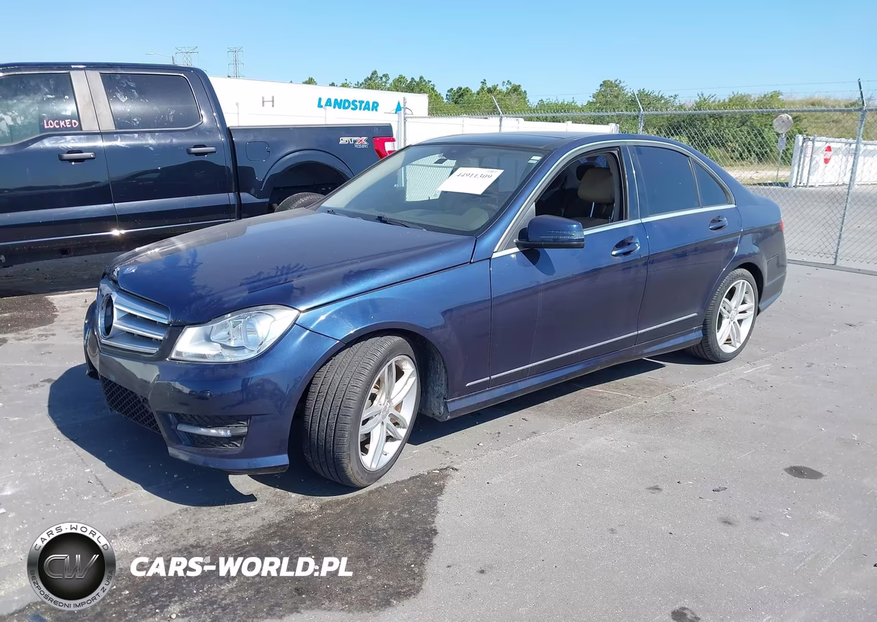 2014 Mercedes-Benz C 250 Sport VIN:WDDGF4HB9ER307119 - 2