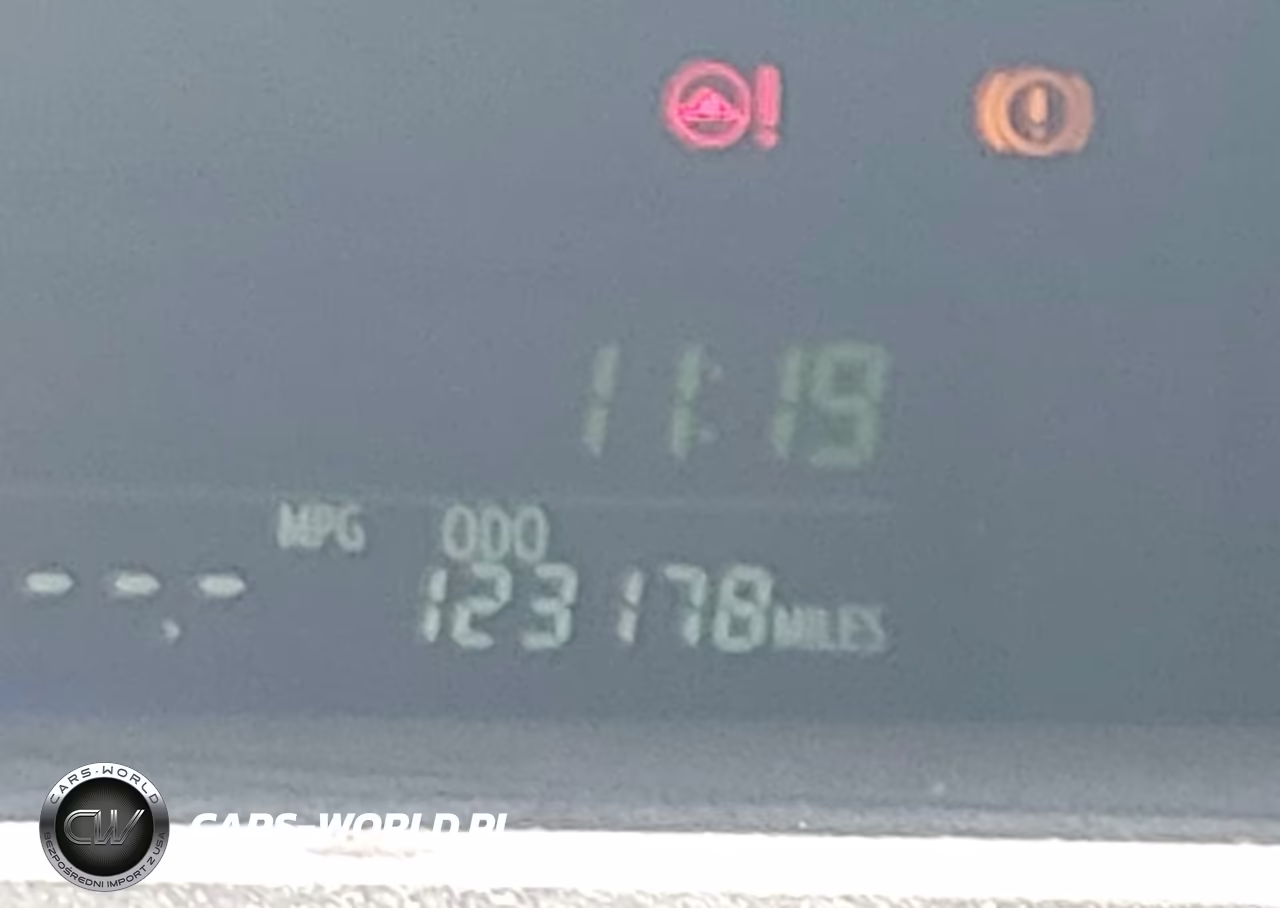 2016 Toyota Prius V Two VIN:JTDZN3EU9GJ044492 - 15