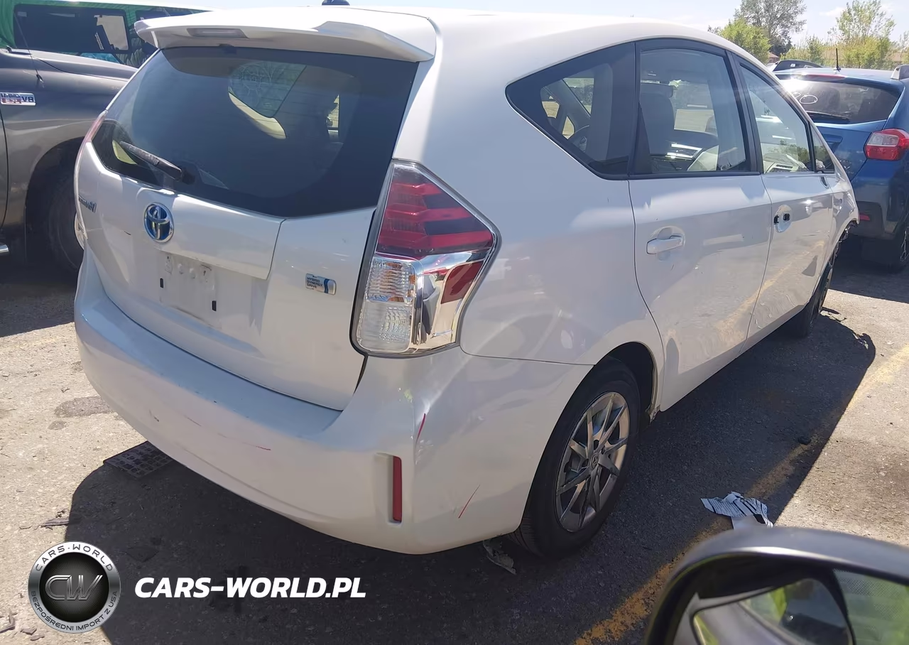 2016 Toyota Prius V Two VIN:JTDZN3EU9GJ044492 - 4