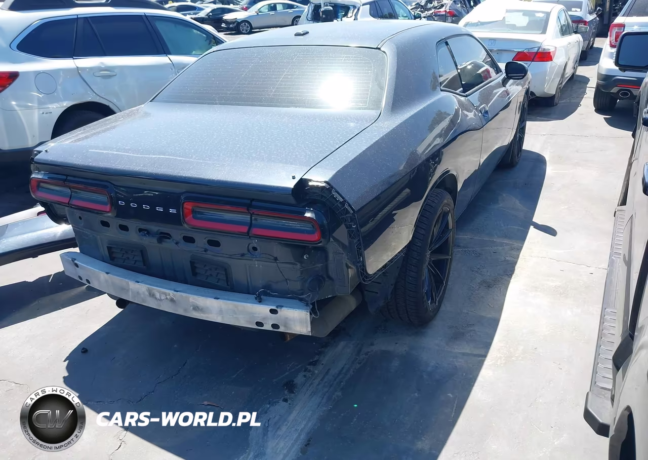 2017 Dodge Challenger Sxt VIN:2C3CDZAG7HH569022 - 4