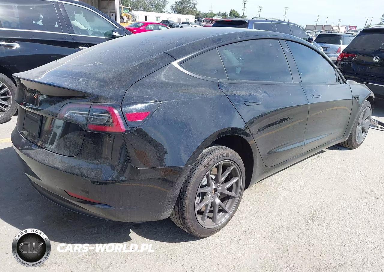 2023 Tesla Model 3 Rear-Wheel Drive VIN:5YJ3E1EAXPF484020 - 4