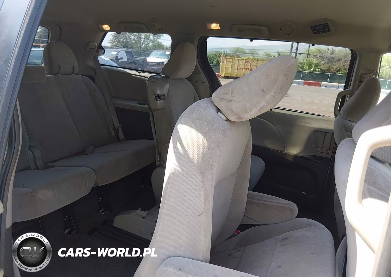 2017 Toyota Sienna Le Mobility VIN:5TDKZ3DC1HS787974 - 18