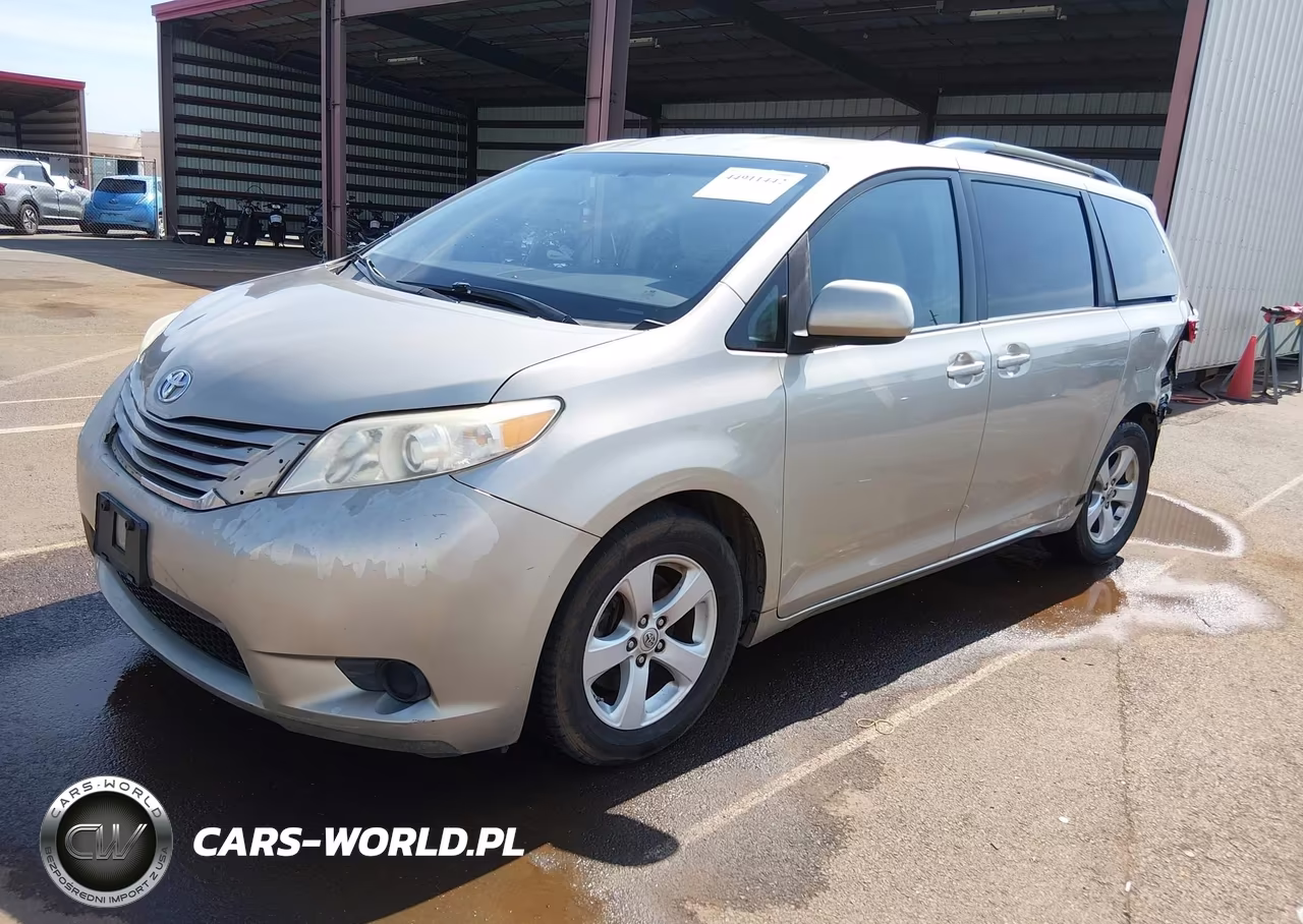 2017 Toyota Sienna Le Mobility VIN:5TDKZ3DC1HS787974 - 2