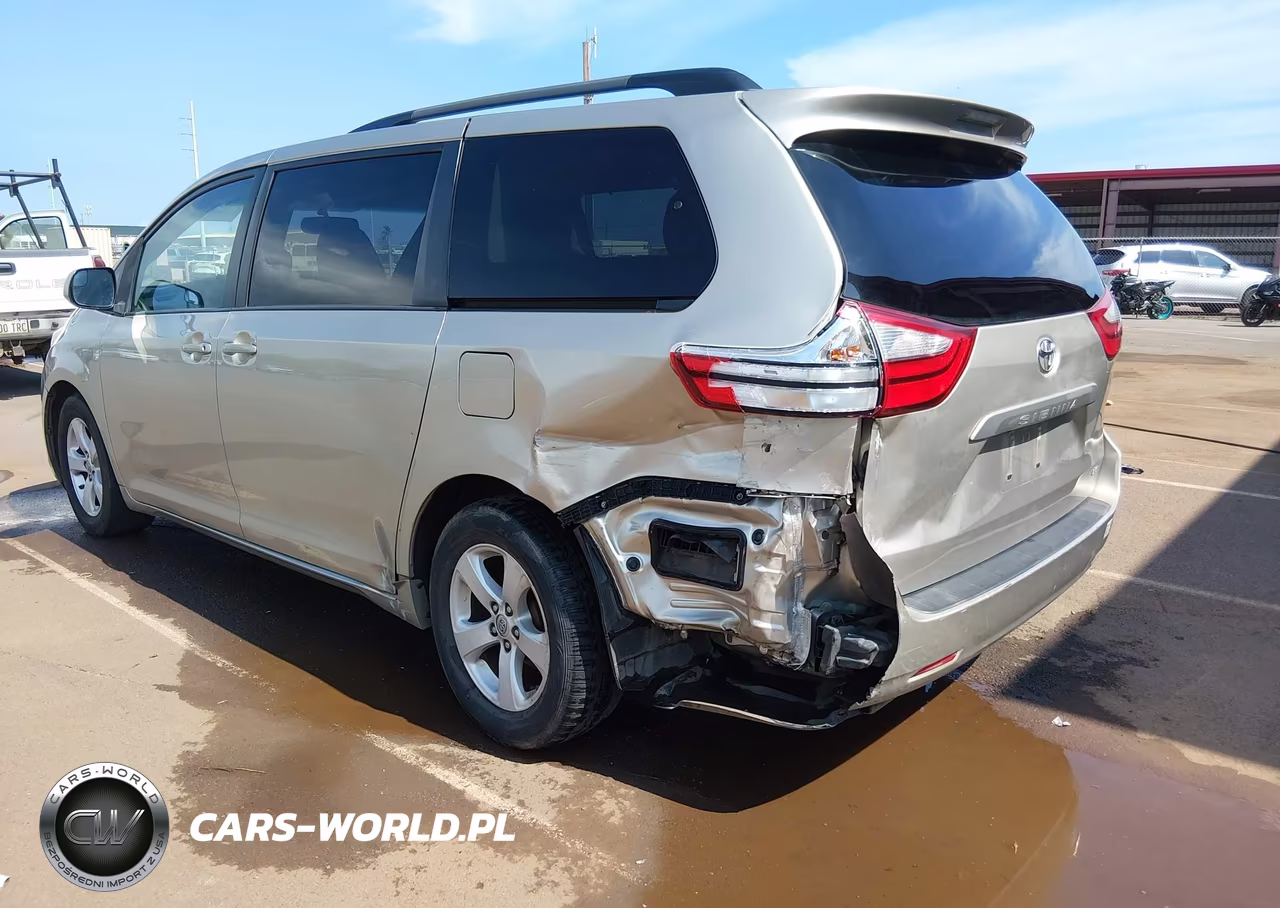 2017 Toyota Sienna Le Mobility VIN:5TDKZ3DC1HS787974 - 6