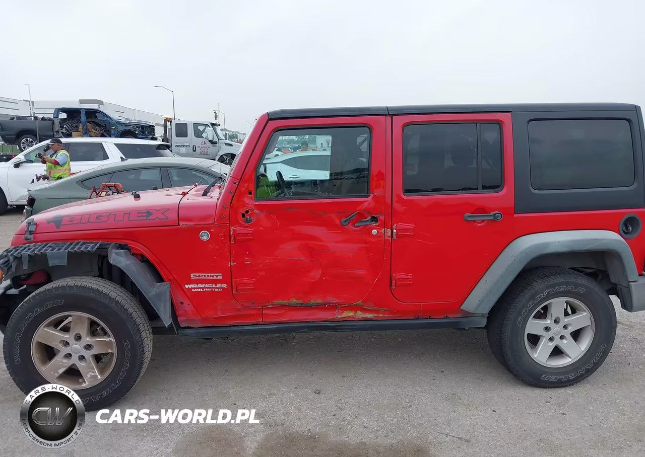 2012 Jeep Wrangler Unlimited Sport VIN:1C4HJWDG5CL215760 - 14