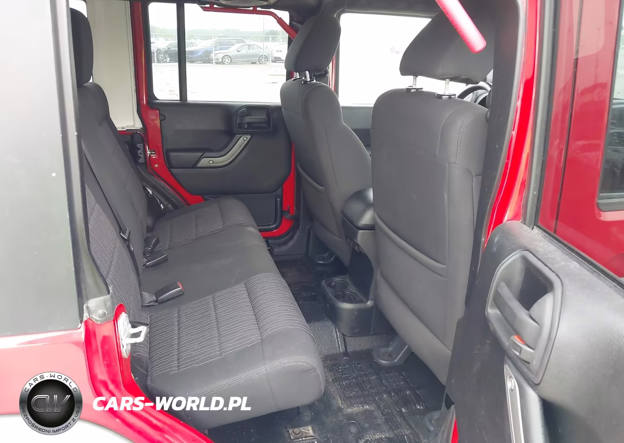 2012 Jeep Wrangler Unlimited Sport VIN:1C4HJWDG5CL215760 - 8