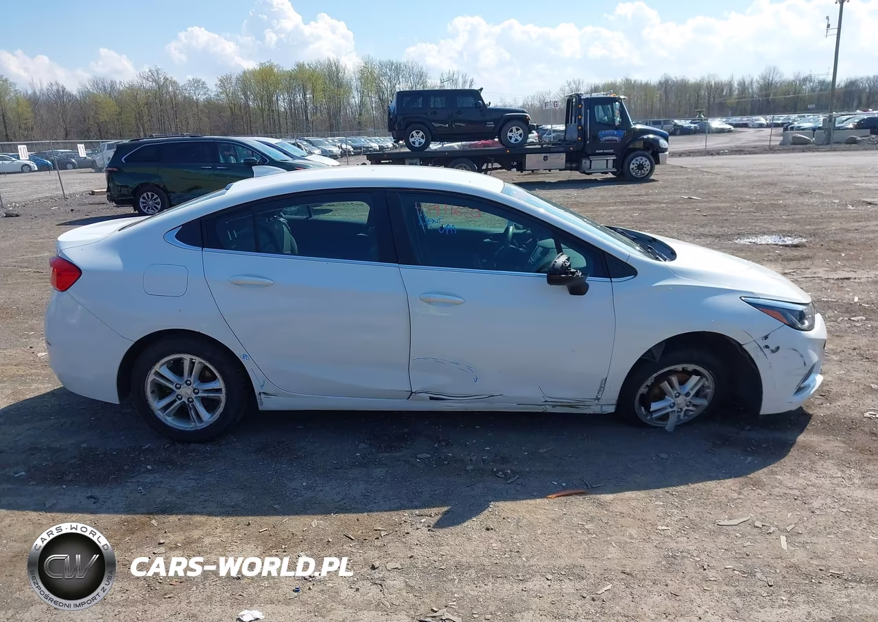 2018 Chevrolet Cruze Lt Auto VIN:1G1BE5SM4J7209332 - 12