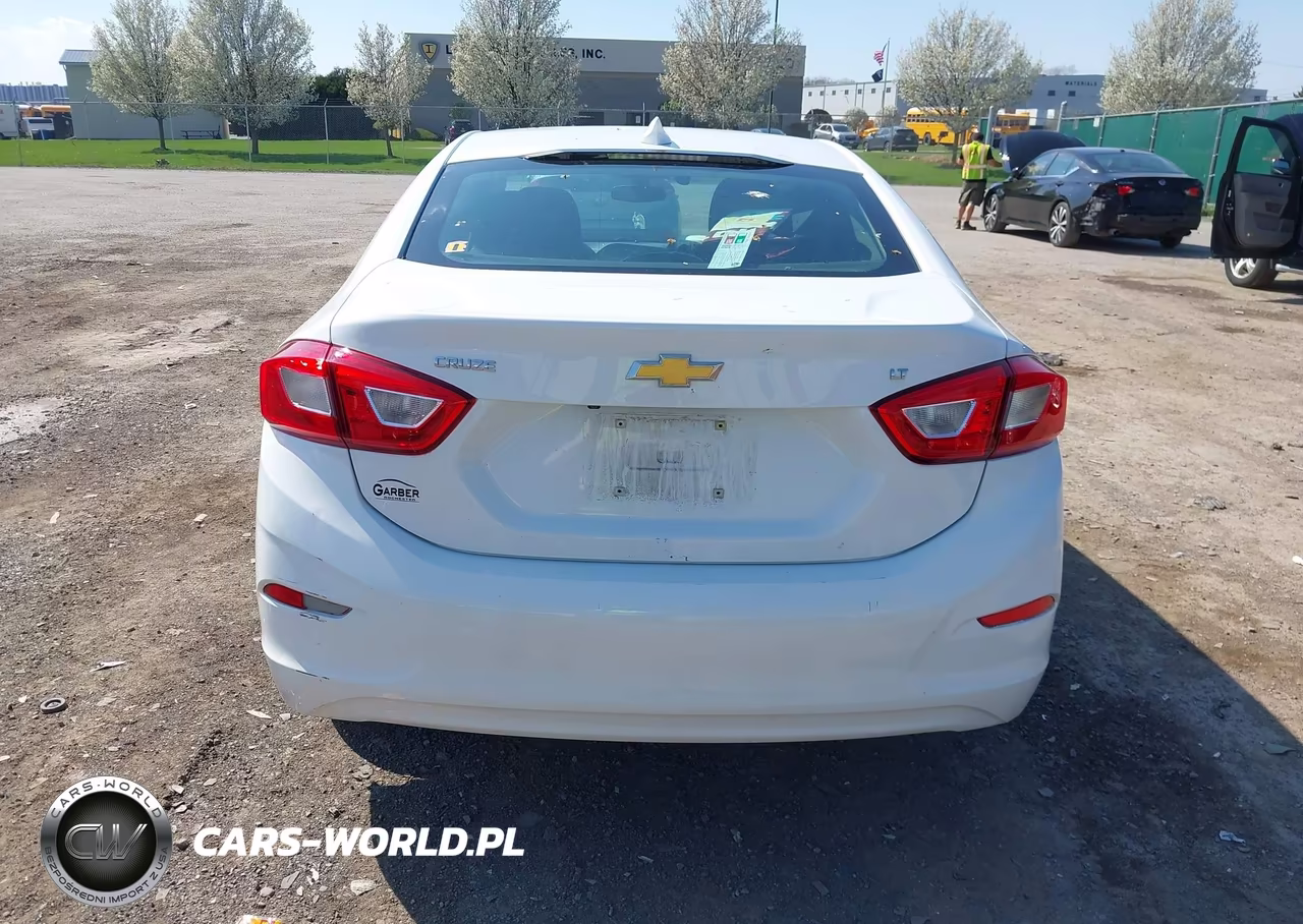 2018 Chevrolet Cruze Lt Auto VIN:1G1BE5SM4J7209332 - 15