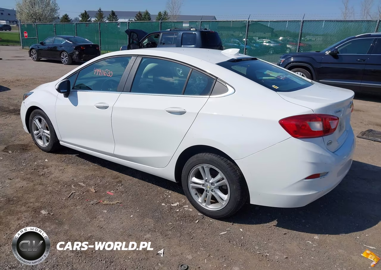 2018 Chevrolet Cruze Lt Auto VIN:1G1BE5SM4J7209332 - 3