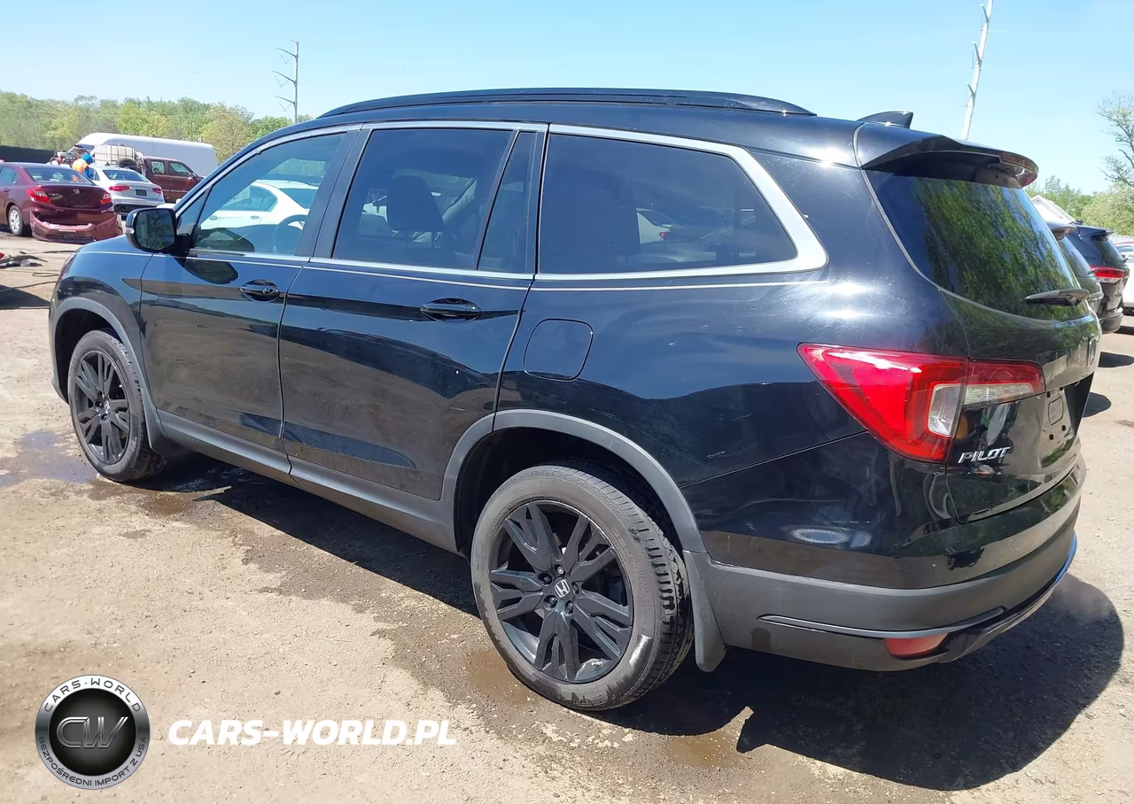 2022 Honda Pilot Awd Special Edition VIN:5FNYF6H26NB070329 - 3