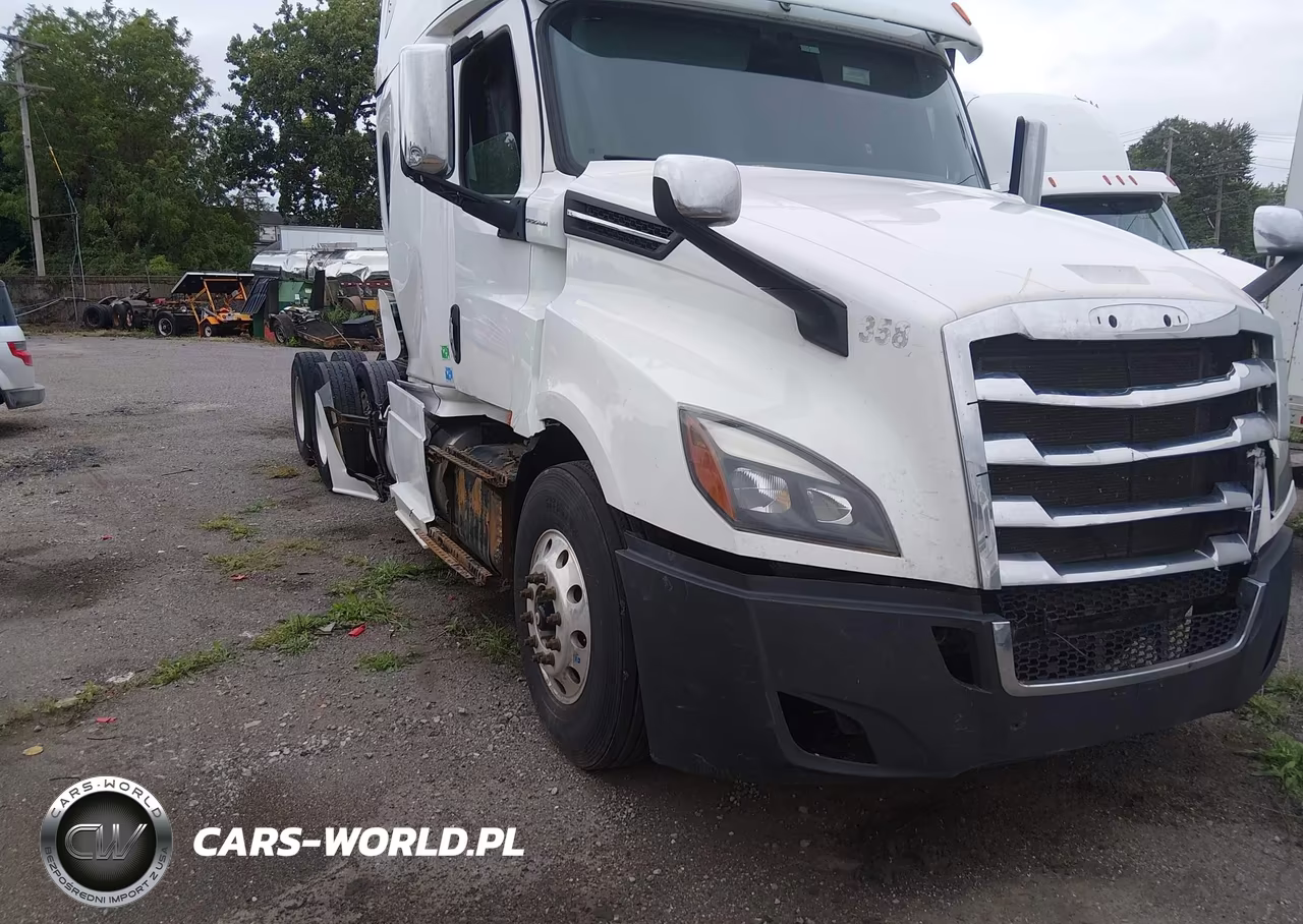 2020 Freightliner New Cascadia 126 VIN:1FUJHHDR1LLKU7205 - 1