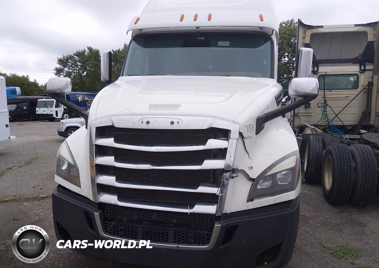 2020 Freightliner New Cascadia 126 VIN:1FUJHHDR1LLKU7205 - 12