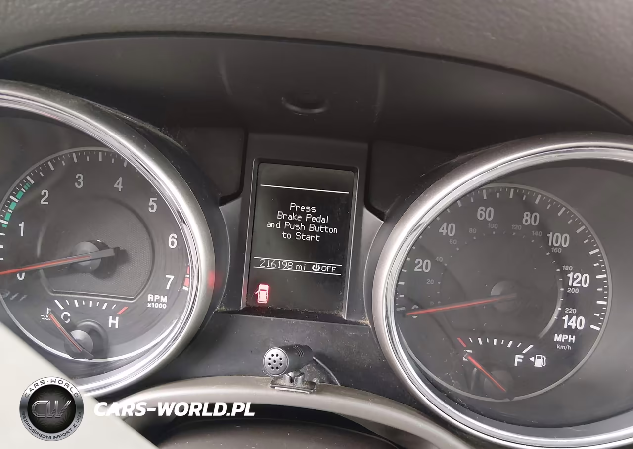 2011 Jeep Grand Cherokee Laredo VIN:1J4RR4GG1BC680932 - 7