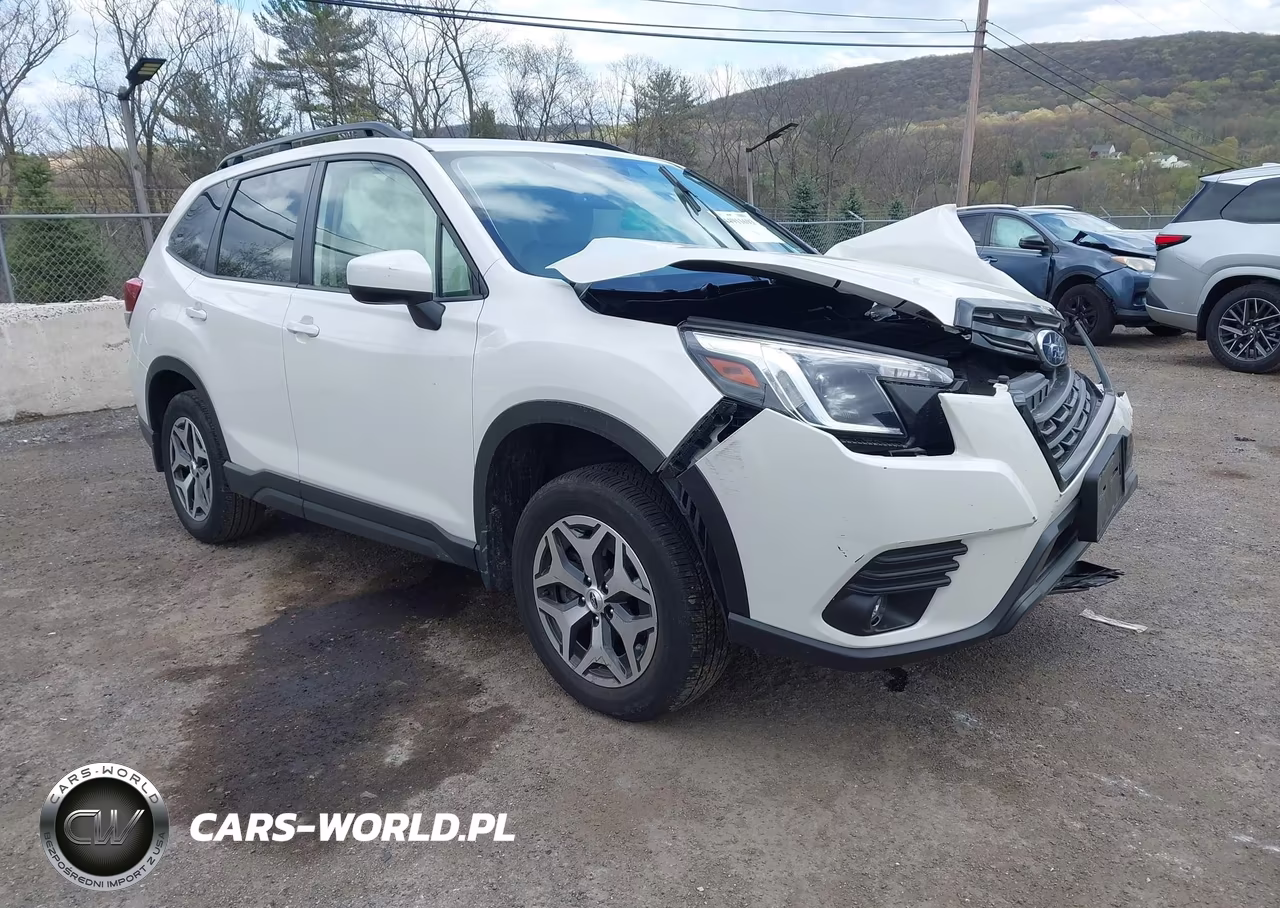 2024 Subaru Forester Premium