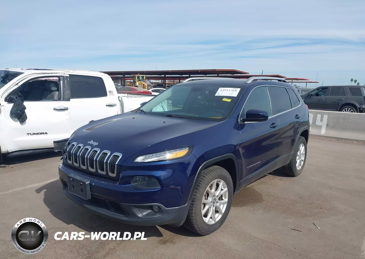 2015 Jeep Cherokee Latitude VIN:1C4PJMCS1FW668573 - 2