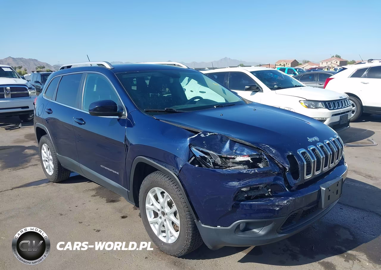 2015 Jeep Cherokee Latitude VIN:1C4PJMCS1FW668573 - 6