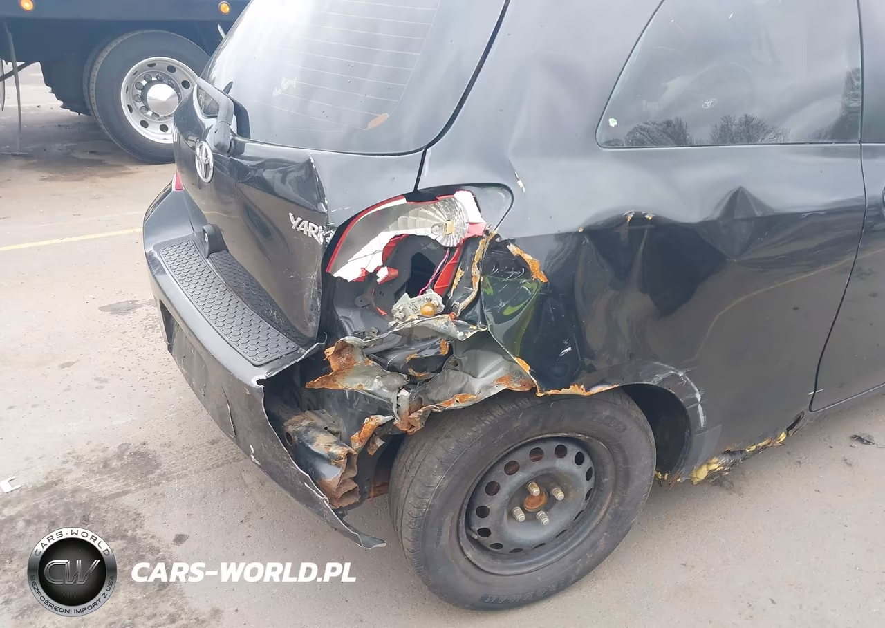 2007 Toyota Yaris VIN:JTDJT923X75111255 - 12